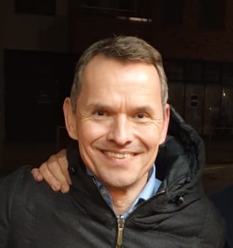 Mitglied im Ausschuss